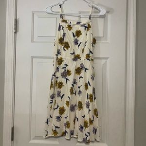 BRAND NEW Floral Flower White Dress Old Navy